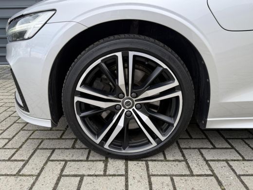 Volvo  V60 2.0 T6 Recharge AWD R-Design Leer,Camera,Harm.Kardon ActivLease financial lease