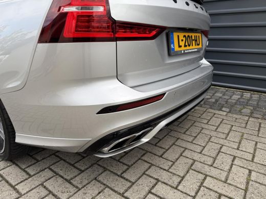 Volvo  V60 2.0 T6 Recharge AWD R-Design Leer,Camera,Harm.Kardon ActivLease financial lease