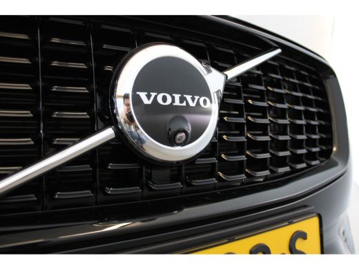 Volvo  XC90 T8 455PK AWD Ultra Dark | Massage | Luchtvering | Trekhaak | 22" | Gelaagd glas ActivLease financial lease