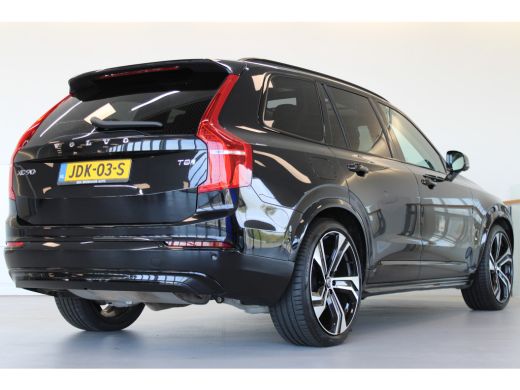 Volvo  XC90 T8 455PK AWD Ultra Dark | Massage | Luchtvering | Trekhaak | 22" | Gelaagd glas ActivLease financial lease