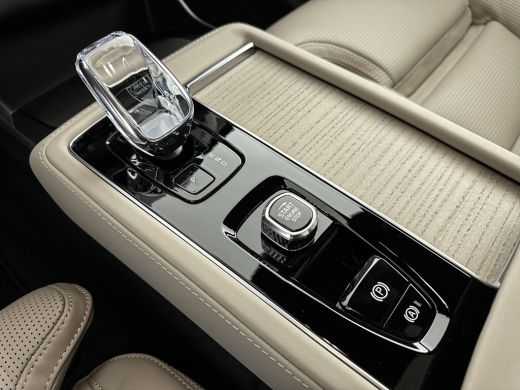 Volvo  XC90 T8 Recharge Ultra Bright | 21" | Luchtvering | Geventileerd Nappa | Stoelmassage | Bowers & Wilki... ActivLease financial lease