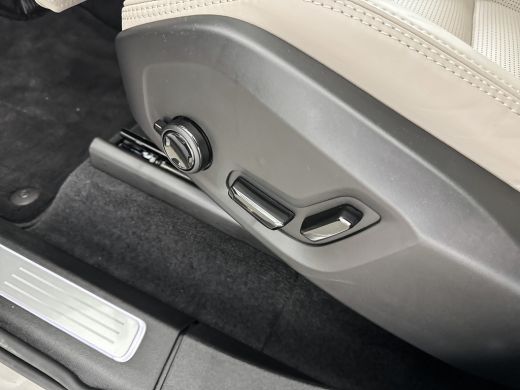 Volvo  XC90 T8 Recharge Ultra Bright | 21" | Luchtvering | Geventileerd Nappa | Stoelmassage | Bowers & Wilki... ActivLease financial lease