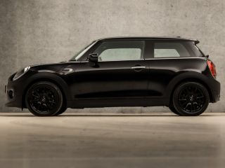 Mini One 1.5 One Sport (NAVIGATIE, CLIMATE, STOELVERWARMING, LM VELGEN, SPORTSTOELEN, PARKEERSENSOREN, CRU...