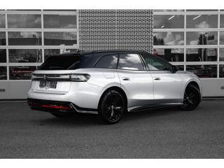 Volkswagen ID.7 Pro Limited Edition | Achterbank in ongelijke delen neerklapbaar incl. middenarmsteun en doorlaad...