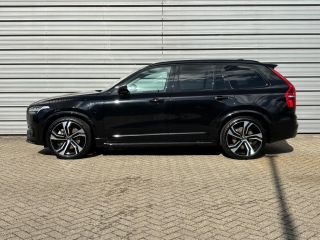 Volvo  XC90 T8 455PK AWD Ultra Dark | Massage | Luchtvering | Trekhaak | 22" | Gelaagd glas