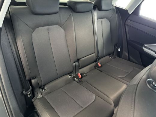 Audi Q3 35 150pk TFSI Pro Line Panoramadak | Parkeerhulp achter | Cruise control ActivLease financial lease