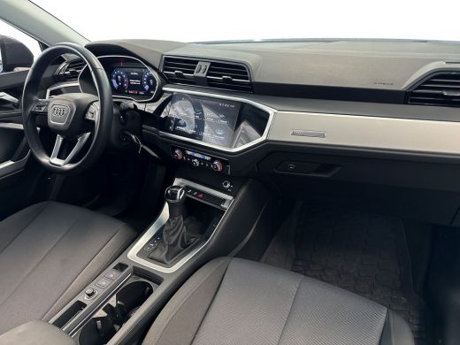 Audi Q3 35 150pk TFSI Pro Line Panoramadak | Parkeerhulp achter | Cruise control ActivLease financial lease