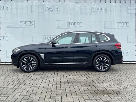 BMW iX3 Executive 80 kWh NL AUTO | SOH 98% | DEALER ONDERH | LEDER | CAMERA | PANO ActivLease financial lease