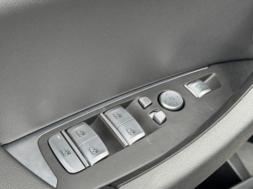 BMW iX3 Executive 80 kWh NL AUTO | SOH 98% | DEALER ONDERH | LEDER | CAMERA | PANO ActivLease financial lease