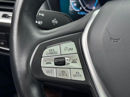 BMW iX3 Executive 80 kWh NL AUTO | SOH 98% | DEALER ONDERH | LEDER | CAMERA | PANO ActivLease financial lease