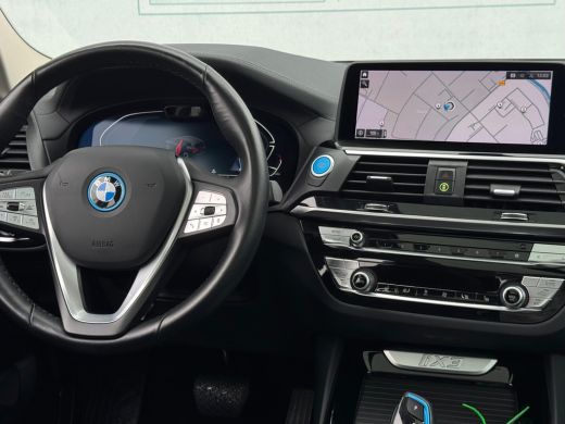 BMW iX3 Executive 80 kWh NL AUTO | SOH 98% | DEALER ONDERH | LEDER | CAMERA | PANO ActivLease financial lease