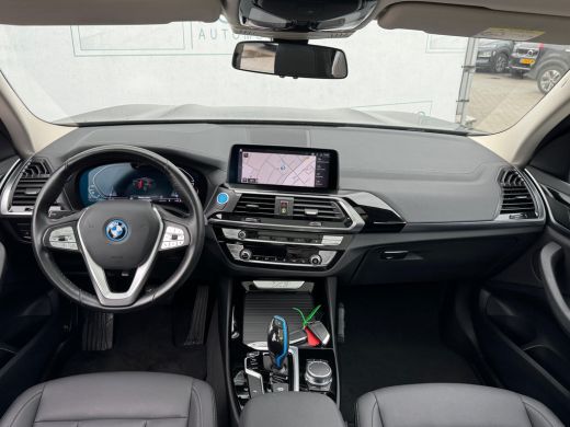 BMW iX3 Executive 80 kWh NL AUTO | SOH 98% | DEALER ONDERH | LEDER | CAMERA | PANO ActivLease financial lease