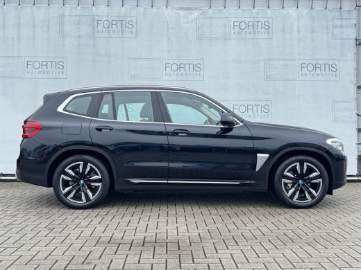 BMW iX3 Executive 80 kWh NL AUTO | SOH 98% | DEALER ONDERH | LEDER | CAMERA | PANO ActivLease financial lease