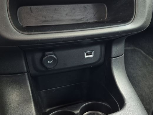 Citroën C3 1.2 PureTech Feel Edition Climate control | LED | Parkeersensoren achter  | Full map navigatie | ... ActivLease financial lease
