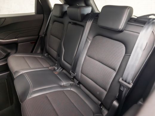Ford Kuga 2.5 PHEV Titanium X 225Pk Automaat (VIRTUAL COCKPIT, APPLE CARPLAY, GROOT NAVI, CAMERA, LEDER, ST... ActivLease financial lease