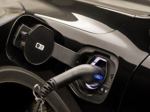 Ford Kuga 2.5 PHEV Titanium X 225Pk Automaat (VIRTUAL COCKPIT, APPLE CARPLAY, GROOT NAVI, CAMERA, LEDER, ST... ActivLease financial lease