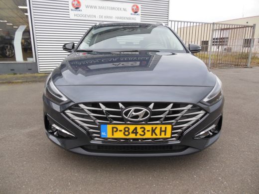 Hyundai i30 Wagon 1.5 T-GDi MHEV Premium Staat in Hoogeveen ActivLease financial lease