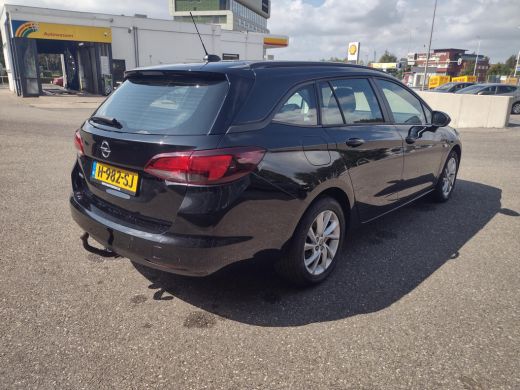 Opel Astra Sports Tourer 1.2 Edition Staat in Hardenberg ActivLease financial lease