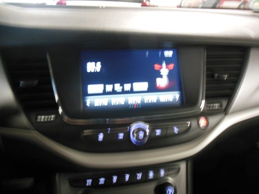 Opel Astra Sports Tourer 1.4 Business Edition AUTOMAAT Staat in De Krim ActivLease financial lease