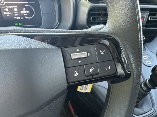 Opel Combo 1.5 BlueHDi 100PK L2 1000KG LAADGEWICHT | CAMERA| PARKEERSENSOREN| CRUISE CONTROL| AIRCO| DAB| BE... ActivLease financial lease