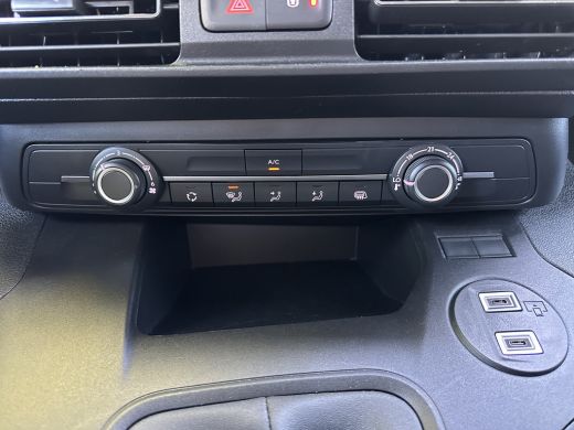 Opel Combo 1.5 BlueHDi 100PK L2 1000KG LAADGEWICHT | CAMERA| PARKEERSENSOREN| CRUISE CONTROL| AIRCO| DAB| BE... ActivLease financial lease