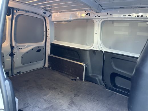 Opel Combo 1.5 BlueHDi 100PK L2 1000KG LAADGEWICHT | CAMERA| PARKEERSENSOREN| CRUISE CONTROL| AIRCO| DAB| BE... ActivLease financial lease