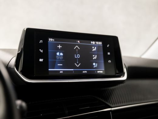 Peugeot 2008 1.2 PureTech Sport (VIRTUAL COCKPIT, APPLE CARPLAY, 360 CAMERA, GETINT GLAS, LEDER, SPORTSTOELEN,... ActivLease financial lease