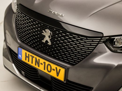 Peugeot 2008 1.2 PureTech Sport (VIRTUAL COCKPIT, APPLE CARPLAY, 360 CAMERA, GETINT GLAS, LEDER, SPORTSTOELEN,... ActivLease financial lease