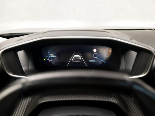 Peugeot 2008 1.2 PureTech Sport (VIRTUAL COCKPIT, APPLE CARPLAY, 360 CAMERA, GETINT GLAS, LEDER, SPORTSTOELEN,... ActivLease financial lease