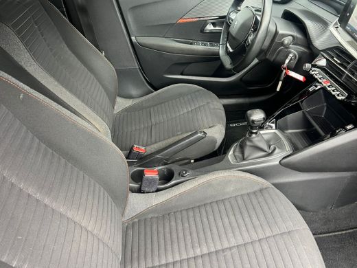 Peugeot 208 1.2 PureTech Active Pack Afneembare Trekhaak Staat in Hardenberg ActivLease financial lease