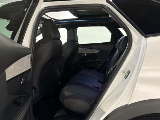 Peugeot 3008 1.2 130pk AUT GT|Black Line|Panodak|Carplay|Navi|Camera|ACC|Side assist|Lane Assist| ActivLease financial lease