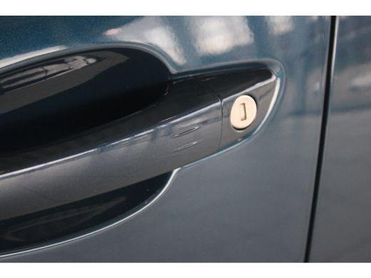 Peugeot 3008 1.6 HYbrid 225-PK GT BLACK PACK LUXE UITVOERING | PARKEERCAMERA | PREMIUM AUDIO | AGR COMFORT STO... ActivLease financial lease