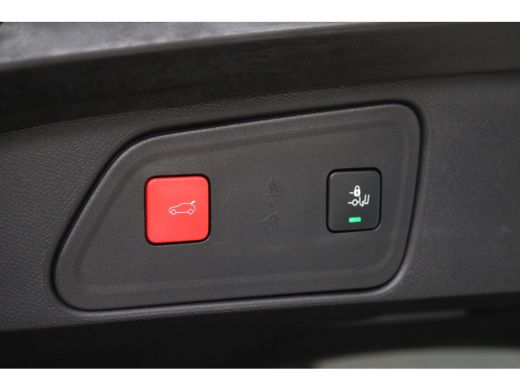 Peugeot 3008 1.6 HYbrid 225-PK GT BLACK PACK LUXE UITVOERING | PARKEERCAMERA | PREMIUM AUDIO | AGR COMFORT STO... ActivLease financial lease