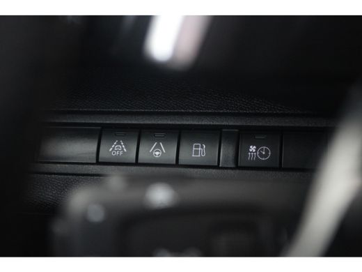 Peugeot 3008 1.6 HYbrid 225-PK GT BLACK PACK LUXE UITVOERING | PARKEERCAMERA | PREMIUM AUDIO | AGR COMFORT STO... ActivLease financial lease