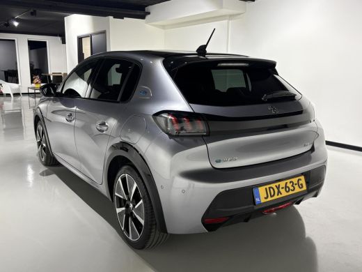 Peugeot e-208 EV GT Pack 50 kWh |3-Fase|Facelift|BTW|Camera|Adaptive Cruise|Carplay |Navigatie|Lane assist| ActivLease financial lease