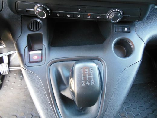 Peugeot Partner 1.6 BlueHDI Premium Prijs ex. b.t.w. Staat in Hoogeveen ActivLease financial lease