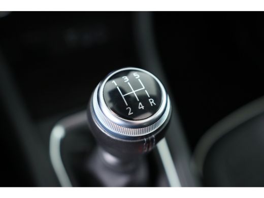 Renault Captur 1.0 TCe 100 Intens | Open dak | Navi | LED | Cruise Control | Keyless | Clima | Parkeersensoren |... ActivLease financial lease