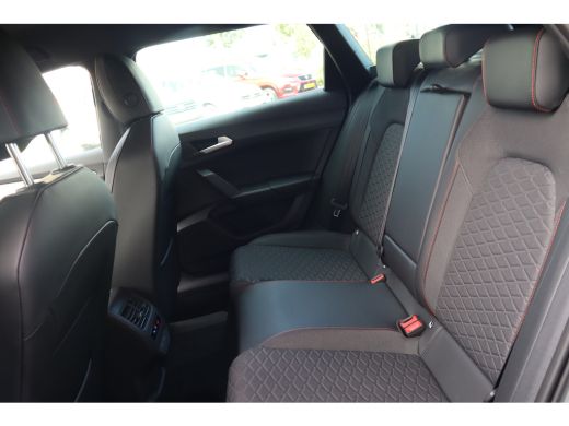 Seat Leon 149PK 1.5 TSI FR Business Intense | Achteruitrijcamera | Dodehoek detectie | Keyless start ActivLease financial lease