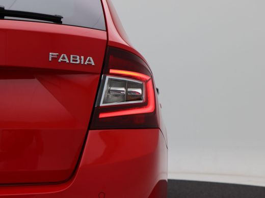 Skoda Fabia Combi 1.0 TSi Monte Carlo 95 Pk | Cruise Control | Parkeersensoren | LED | Airco | Navigatiesyste... ActivLease financial lease