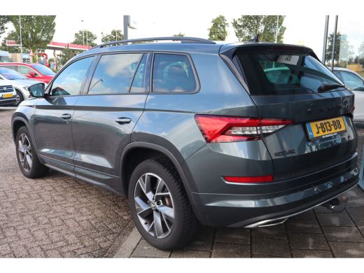 Skoda Kodiaq 149PK 1.5 TSI Sportline Business 7p. | 2 stoelen op derde rij | Apple Carplay/Android Auto|telefo... ActivLease financial lease