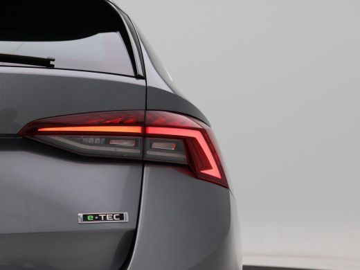 Skoda Octavia Combi 1.0 e-TSi 110 Pk Automaat Business Edition Plus | Trekhaak | Adaptive Cruise | Carplay | LE... ActivLease financial lease