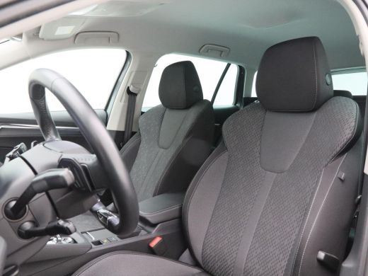 Skoda Octavia Combi 1.0 e-TSi 110 Pk Automaat Business Edition Plus | Trekhaak | Adaptive Cruise | Carplay | LE... ActivLease financial lease