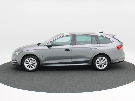 Skoda Octavia Combi 1.0 e-TSi 110 Pk Automaat Business Edition Plus | Trekhaak | Adaptive Cruise | Carplay | LE... ActivLease financial lease