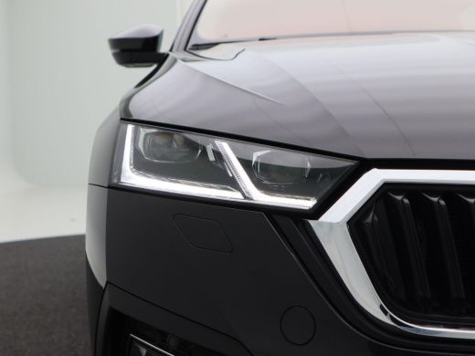 Skoda Octavia Combi 1.4 TSI iV PHEV 205 Pk Business Edition Plus | Trekhaak | Camera | Carplay | Adaptive Cruis... ActivLease financial lease