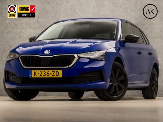 Skoda Scala 1.0 TSI Sport (APPLE CARPLAY, GETINT GLAS, SPORTSTOELEN, LED KOPLAMPEN, DAB+, NIEUWSTAAT)