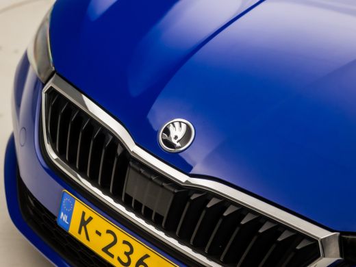 Skoda Scala 1.0 TSI Sport (APPLE CARPLAY, GETINT GLAS, SPORTSTOELEN, LED KOPLAMPEN, DAB+, NIEUWSTAAT) ActivLease financial lease