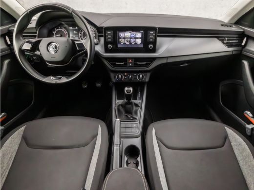 Skoda Scala 1.0 TSI Sport (APPLE CARPLAY, GETINT GLAS, SPORTSTOELEN, LED KOPLAMPEN, DAB+, NIEUWSTAAT) ActivLease financial lease
