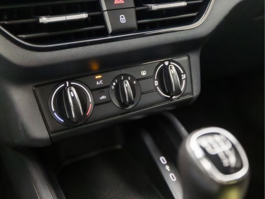 Skoda Scala 1.0 TSI Sport (APPLE CARPLAY, GETINT GLAS, SPORTSTOELEN, LED KOPLAMPEN, DAB+, NIEUWSTAAT) ActivLease financial lease