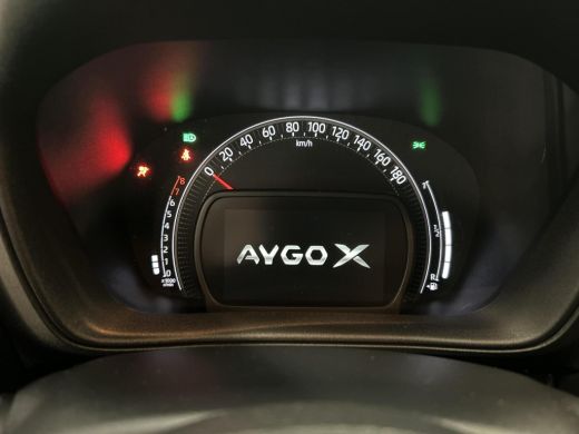 Toyota Aygo 1.0 VVT-i MT Play ActivLease financial lease