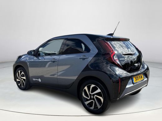 Toyota Aygo 1.0 VVT-i MT Pulse **ADAPTIEF CRUISE CONTROL/ AUTOMATISCHE DIMLICHTEN/ APPLE CARPLAY/ LM VELGEN** ActivLease financial lease